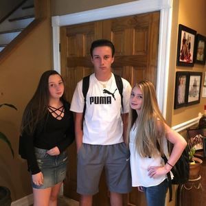 Meet your Posher, Mia